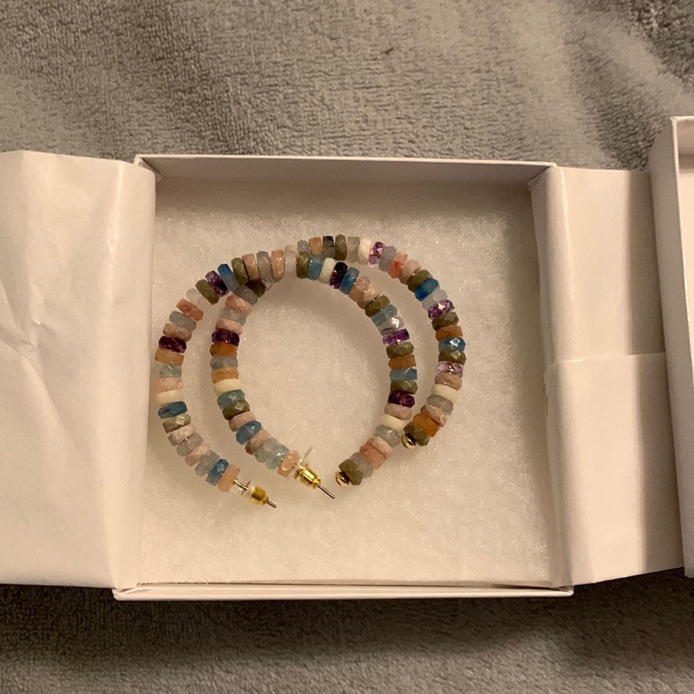 Von Maur large hoop earrings